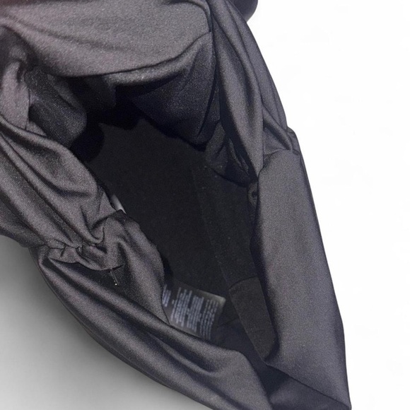 Guess Black Top with Chain Detail - Picture 6 of 6